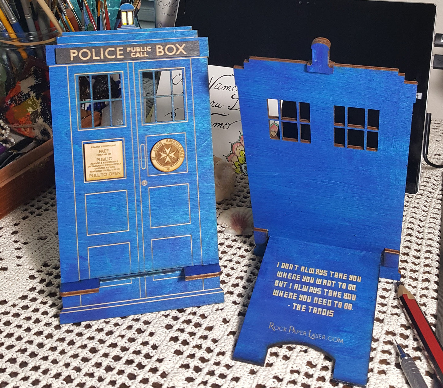 Doctor Who TARDIS Cell Phone Stand